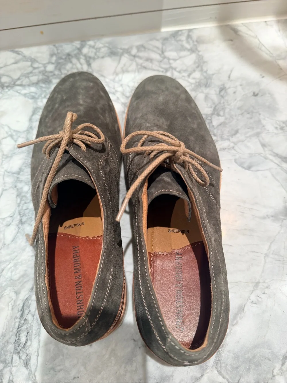Johnston & Murphy Men's Olive Suede Derby Shoes with Tan Laces - new!!